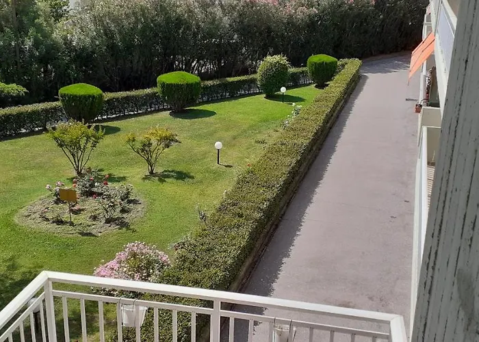 Poseidon Apartamento *